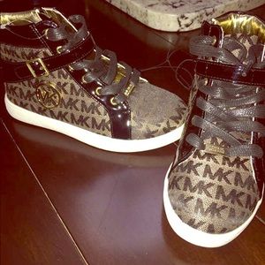 Brand New W/O Box 1y Michael Kors Girls Sneakers